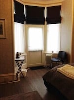 Family Room, Ensuite (Room 2)