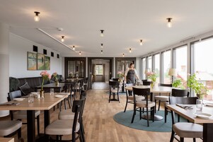 Se sirven desayunos y cenas