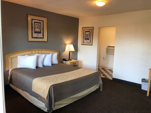 デスク、WiFi (無料)