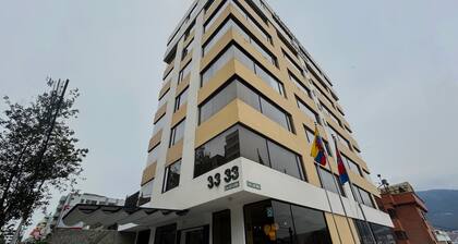 Stanford Suites Hotel