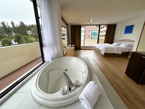 Presidential Suite | In-room safe, desk, soundproofing, WiFi (free) - Stanford Suites Hotel (Quito)