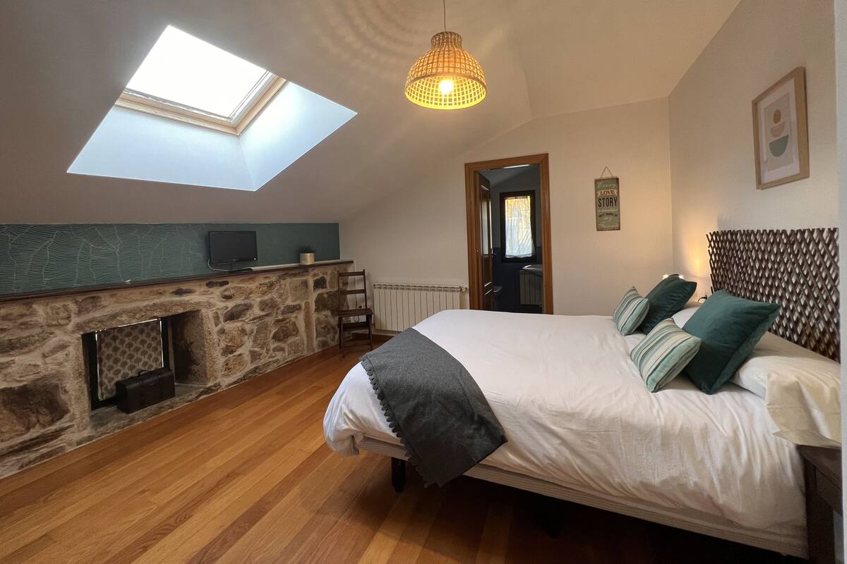 Chambre Double, vue montagne