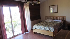 Deluxe-Doppelzimmer, Balkon | Kostenloses WLAN