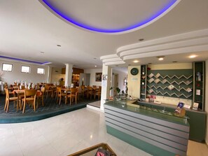 Dining - Hostal de la Mancha (Quito)