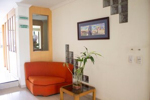 Flat-screen TV - Hostal de la Mancha (Quito)