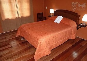 Free WiFi - Wayras Hostal (Ollantaytambo)