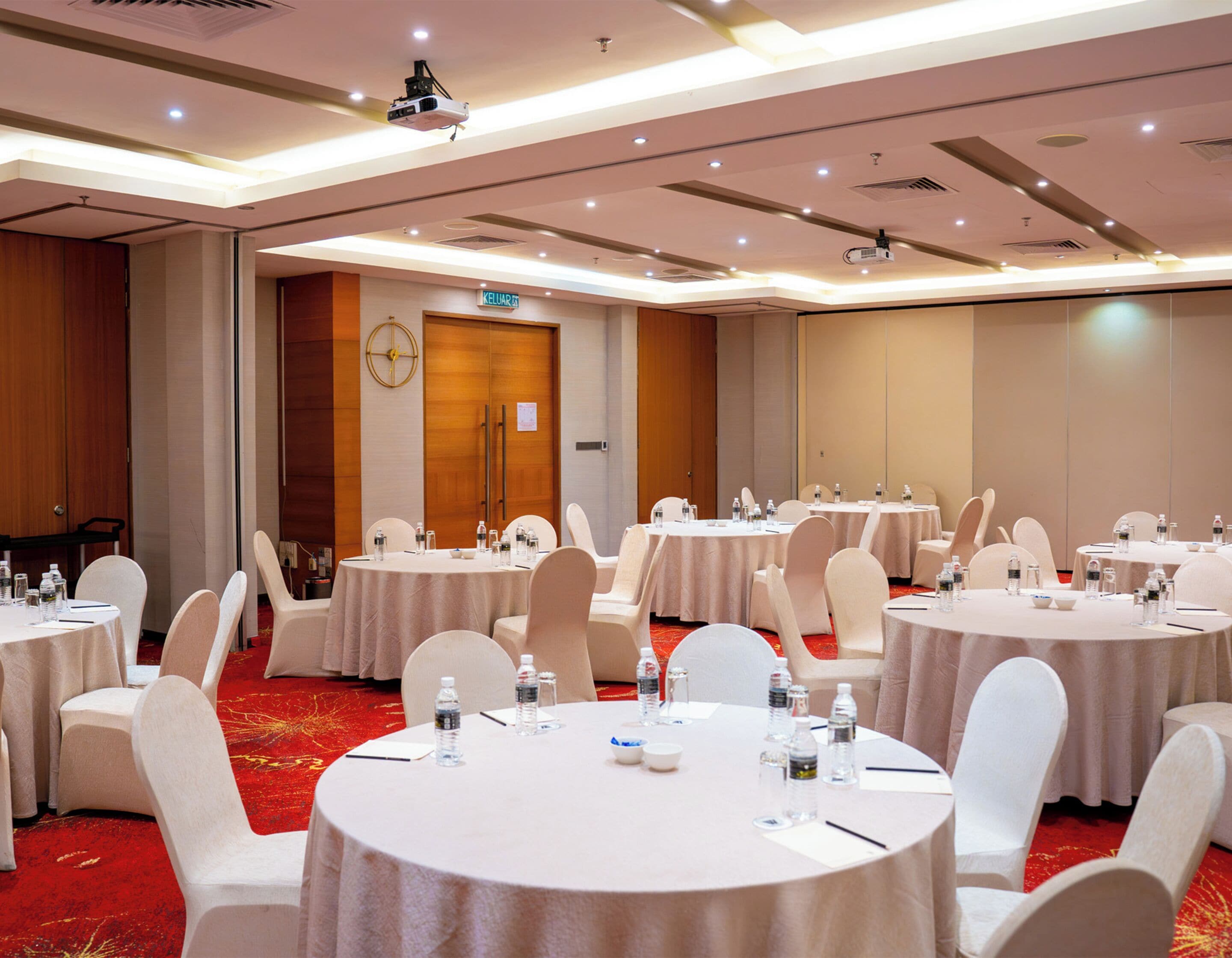 Foto - The Waterfront Hotel Kuching