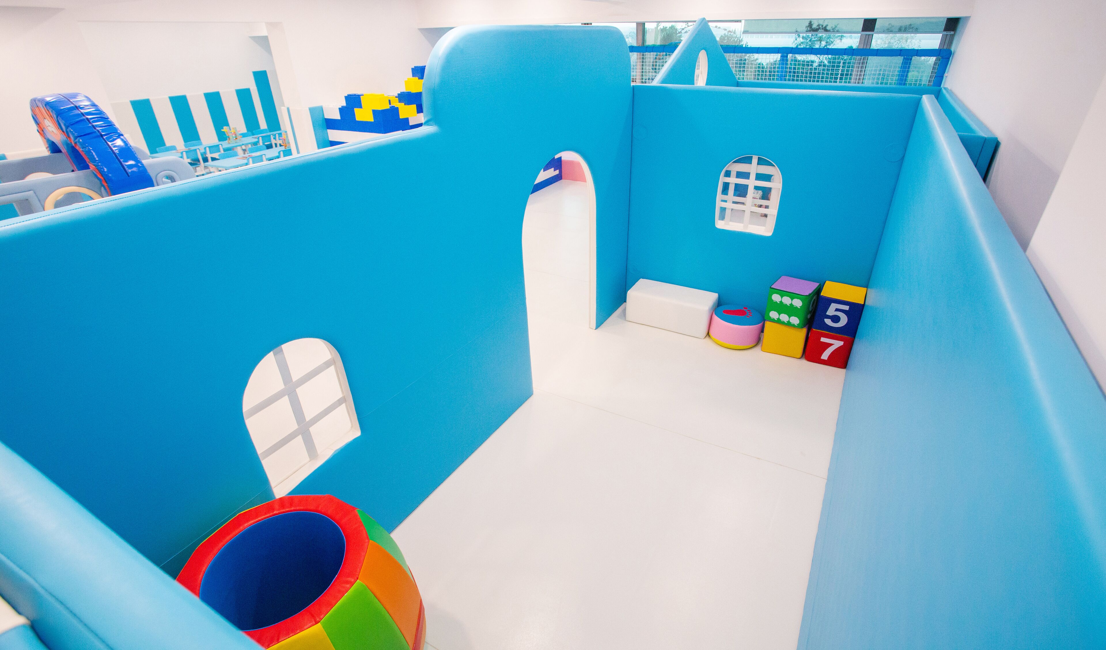 Children’s play area – indoor