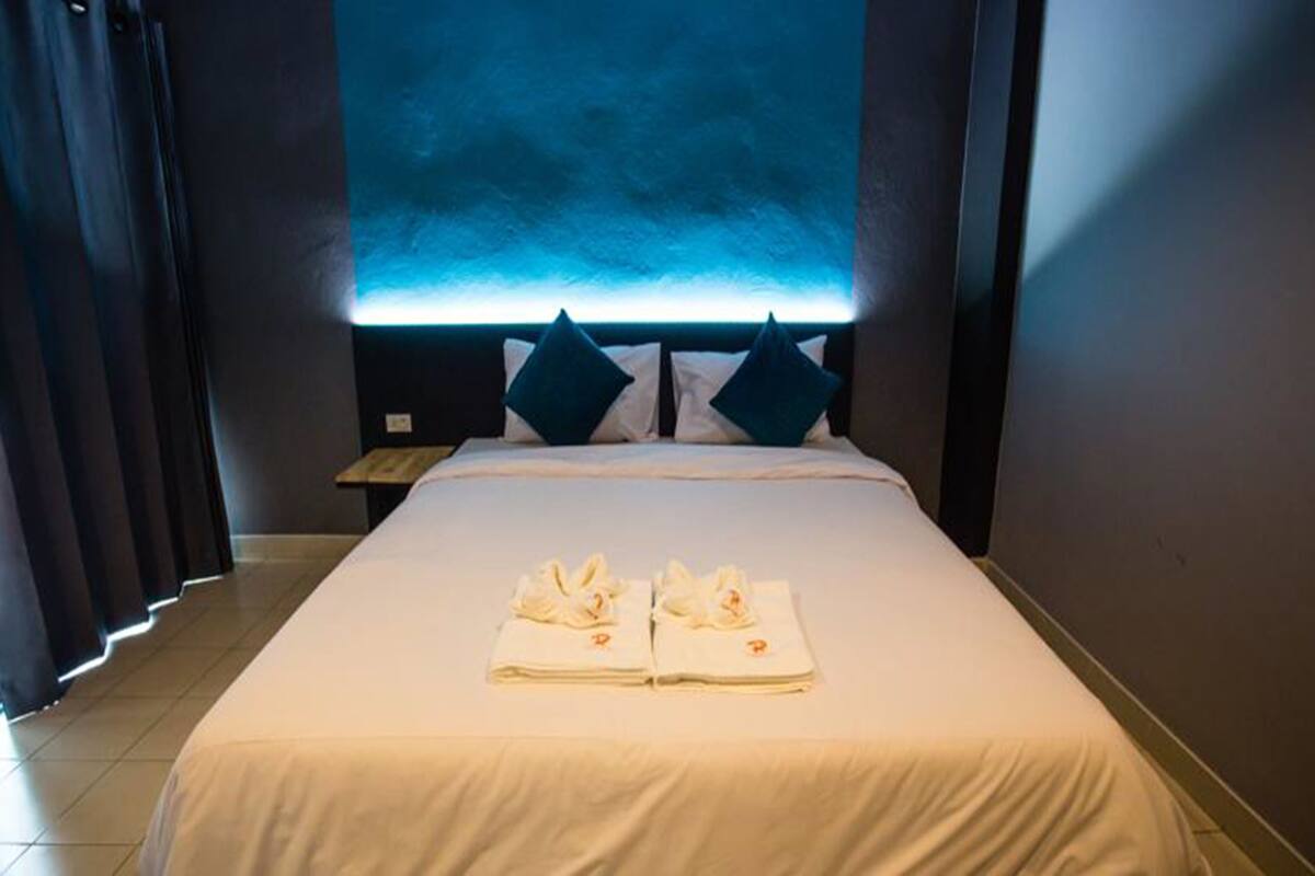 standard double room | minibar, desk, free wifi