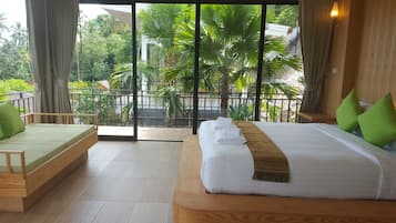 Deluxe Sea View | Desk, soundproofing, free WiFi