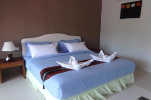 Desk, free WiFi, bed sheets - Nature Line Resort Khanom (Khanom)