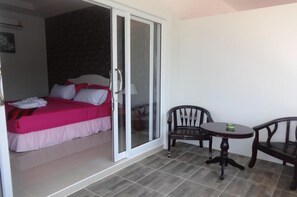 Desk, free WiFi, bed sheets - Nature Line Resort Khanom (Khanom)