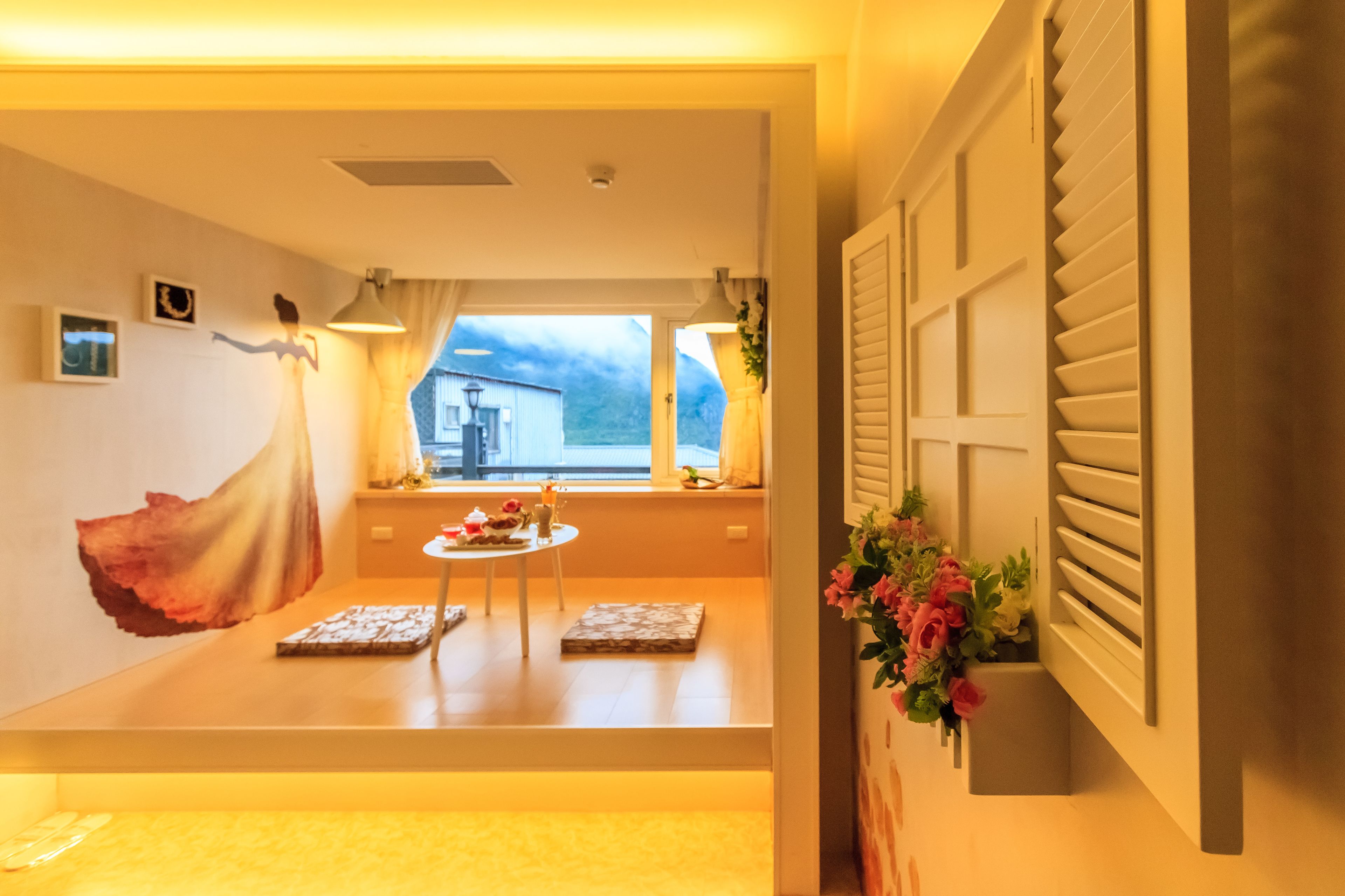 Dining Box | Room service – dining