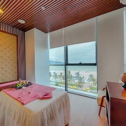 Phòng trị liệu đôi, phòng tắm hơi, bồn tắm thủy lực, phòng xông hơi
