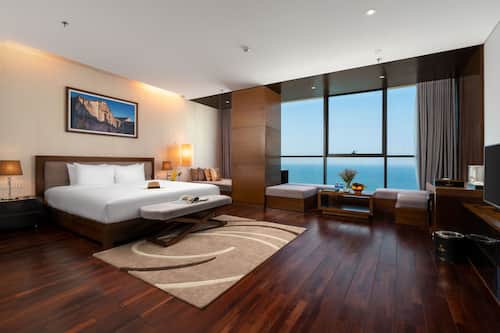 Minibar, in-room safe, desk, blackout curtains