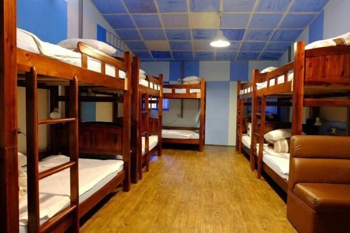 Desk, blackout drapes, soundproofing, free WiFi