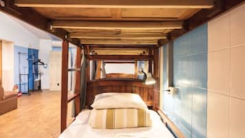 Gemeinsamer Schlafsaal, Nur Frauen (10 beds) | Schreibtisch, Verdunkelungsvorhänge, schallisolierte Zimmer