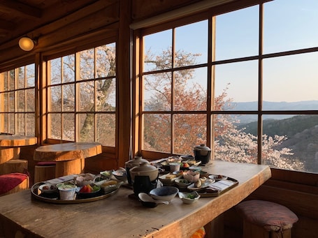 Daily full breakfast (JPY 2100 per person). Ryokan Kato - Yoshino
