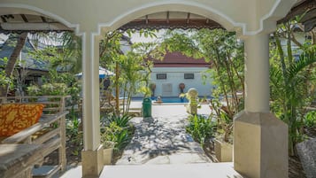 One-Bedroom Bungalow
