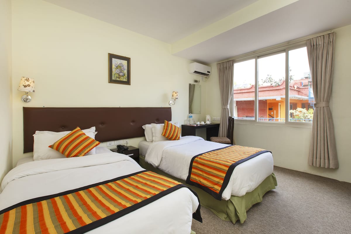 Premium Room, 2 Twin Beds | Pillowtop beds, desk, soundproofing, free WiFi