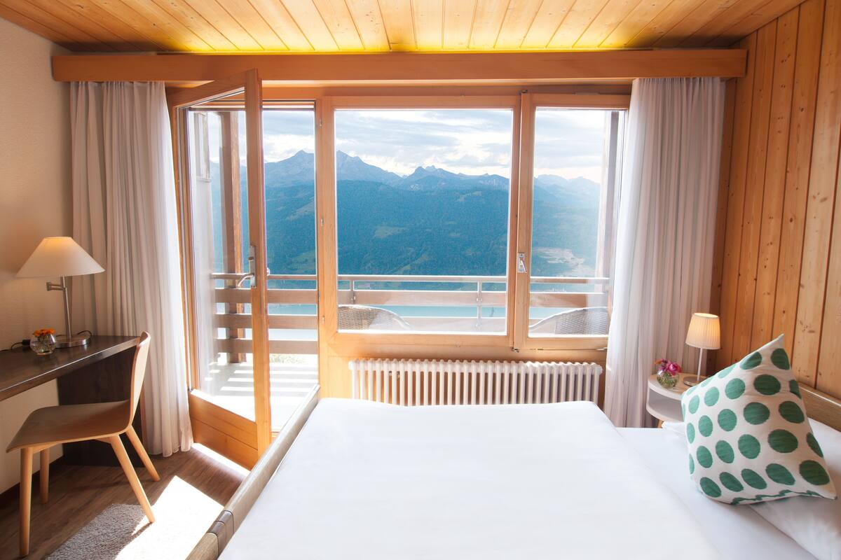 Deluxe-Einzelzimmer, Balkon (Lake & Mountain View)