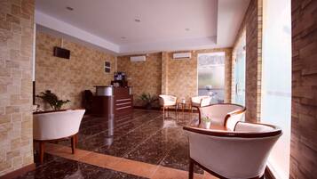 Check-in/check-out kiosk