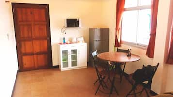 1 Schlafzimmer, Minibar, Zimmersafe, Schreibtisch