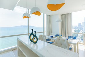 Habitación Elite, vista al océano (Suite) | Vista a la playa o el mar