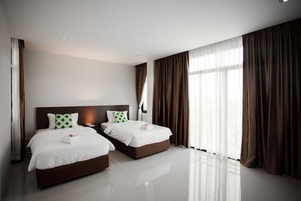 Standard Twin Room | Desk, blackout drapes, free WiFi - The Viewpoint Hotel (Phitsanulok)