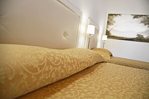Triple Room, Annex Building | Premium bedding, pillow-top beds, minibar, in-room safe - Hotel Villa Borghesi (Corte de'Cortesi Con Cignone)