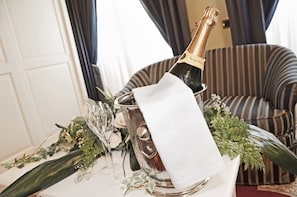 Room service - dining