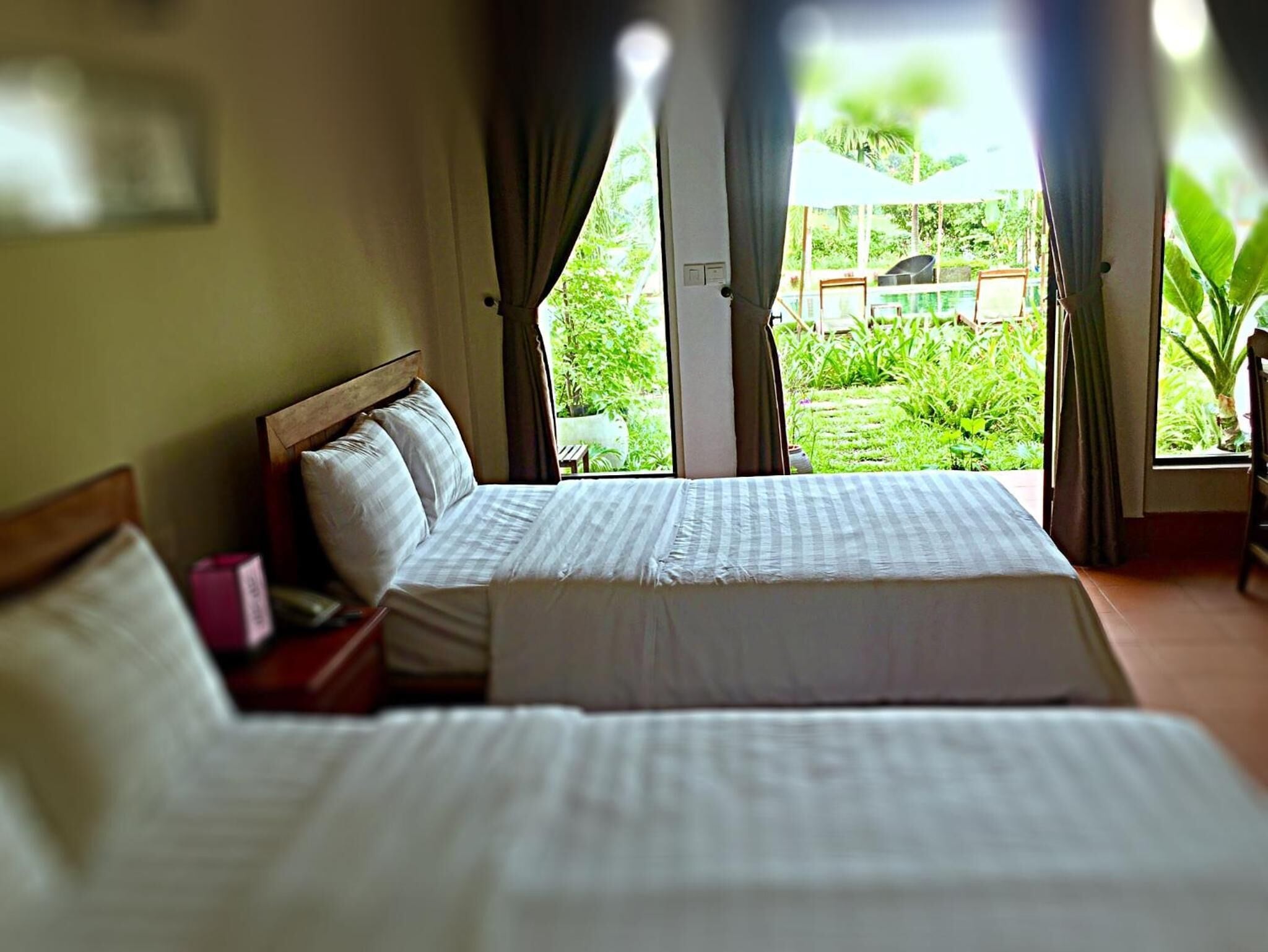 minibar, in-room safe, desk, soundproofing