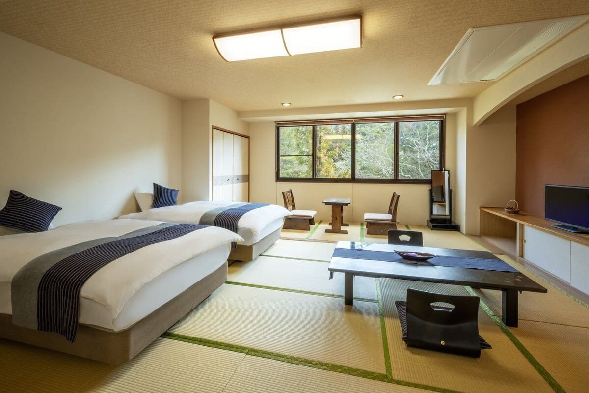 Habitación con 2 camas individuales, para no fumadores (Japanese Modern SAYURITEI) | Escritorio y espacio para trabajar con laptop