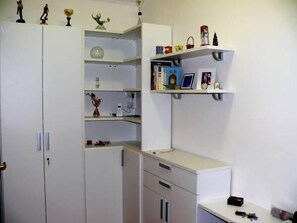 Check-in/check-out kiosk - B&B Max (Messina)