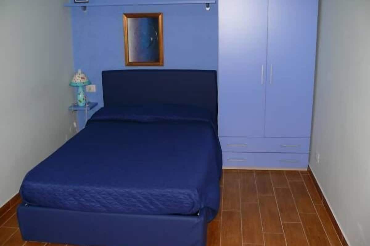 Classic Room, 1 Bedroom | Desk, rollaway beds (surcharge), WiFi (free), individually decorated