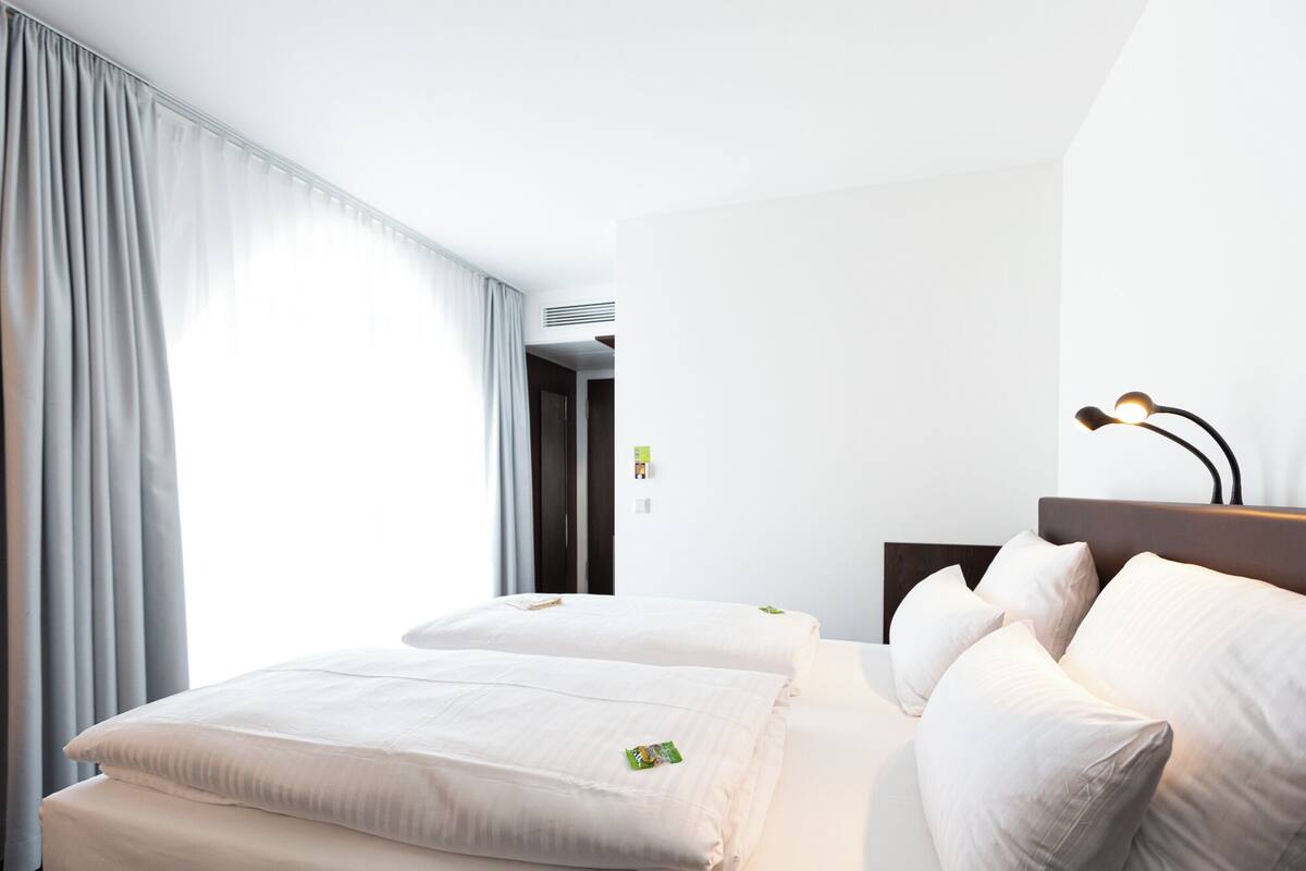 standard room | desk, blackout curtains, soundproofing, free wifi