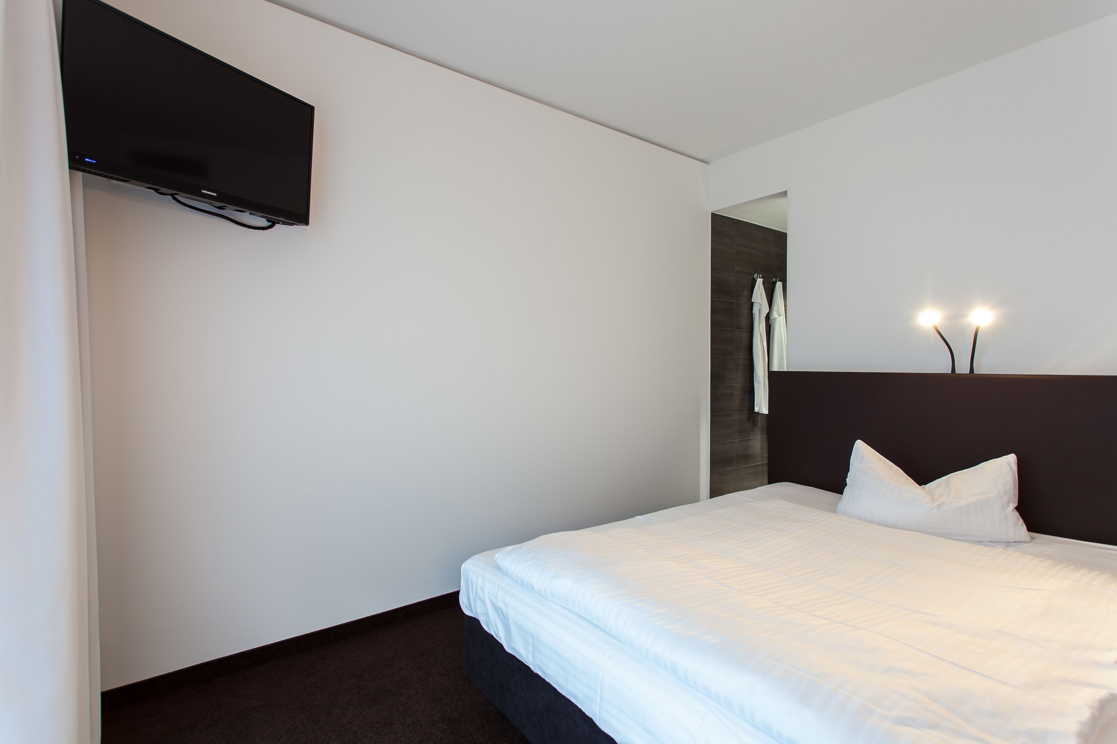 standard room | desk, blackout curtains, soundproofing, free wifi