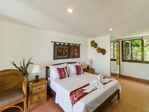 Classic Villa, 3 Bedrooms | 3 bedrooms, soundproofing, iron/ironing board, cribs/infant beds - Villa Apsara (Koh Samui)