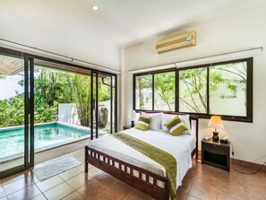 Classic Villa, 3 Bedrooms | 3 bedrooms, soundproofing, iron/ironing board, cribs/infant beds