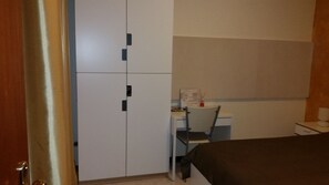 Habitació doble estàndard | Equipament de l'habitació