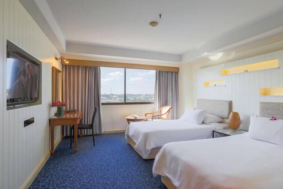 Minibar, in-room safe, desk, blackout curtains