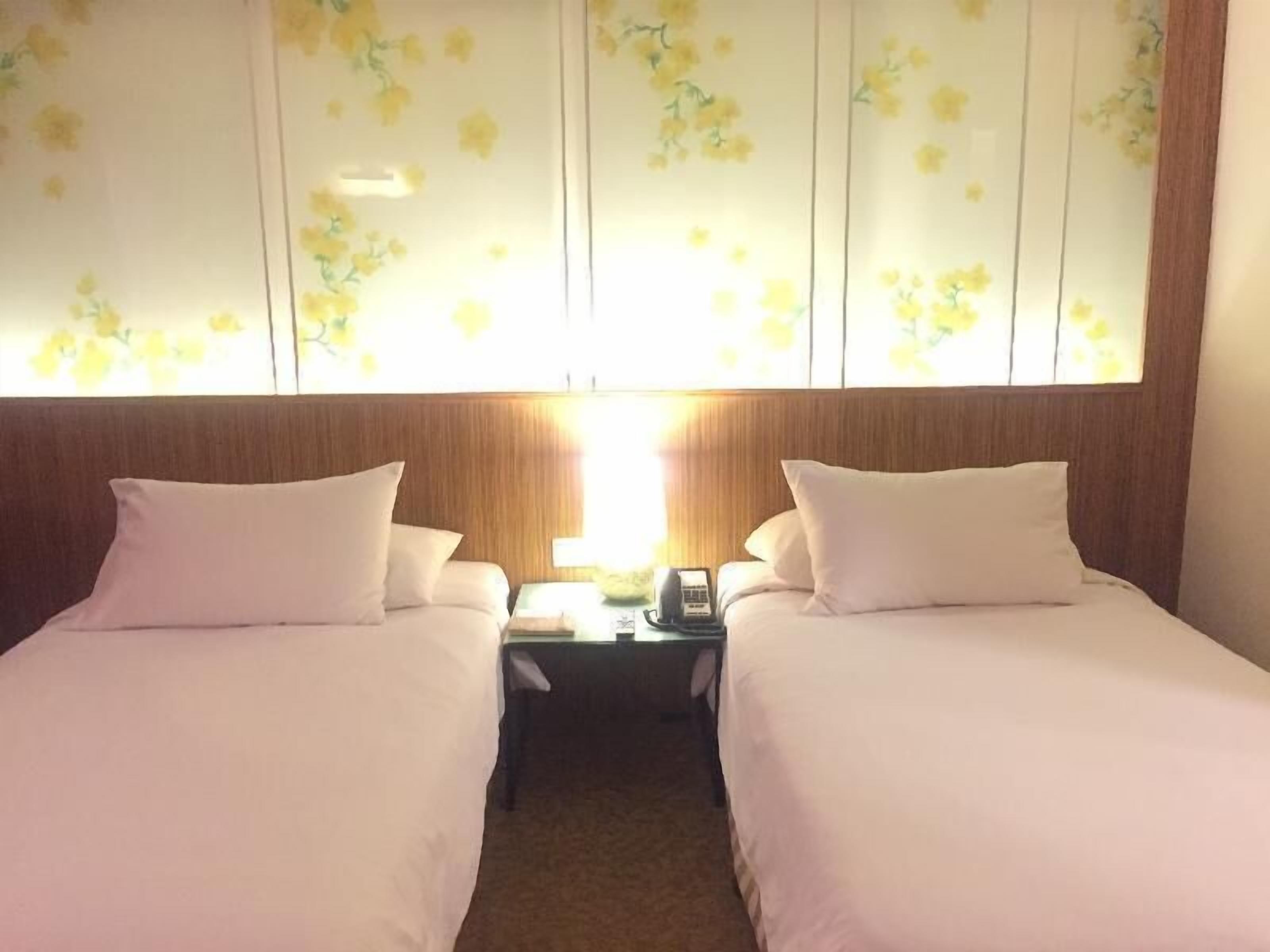 Minibar, in-room safe, desk, blackout curtains