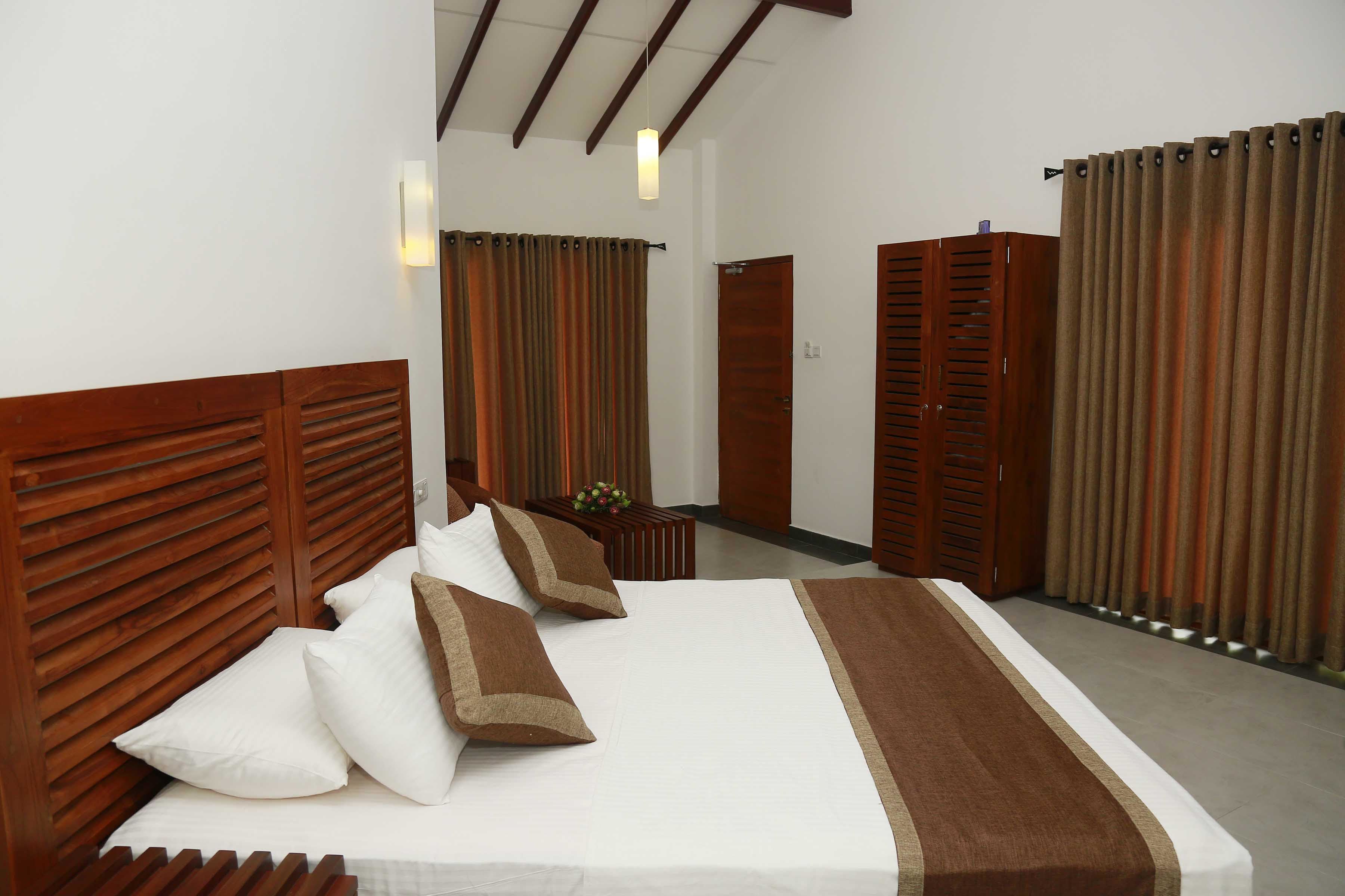 高級寢具、書桌、遮光窗簾/窗簾、免費 Wi-Fi