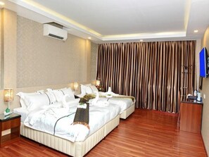 Minibar, in-room safe, desk, blackout drapes