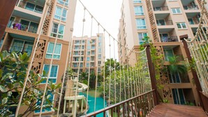 Outdoor pool - Atlantis Pattaya High Service (Pattaya)