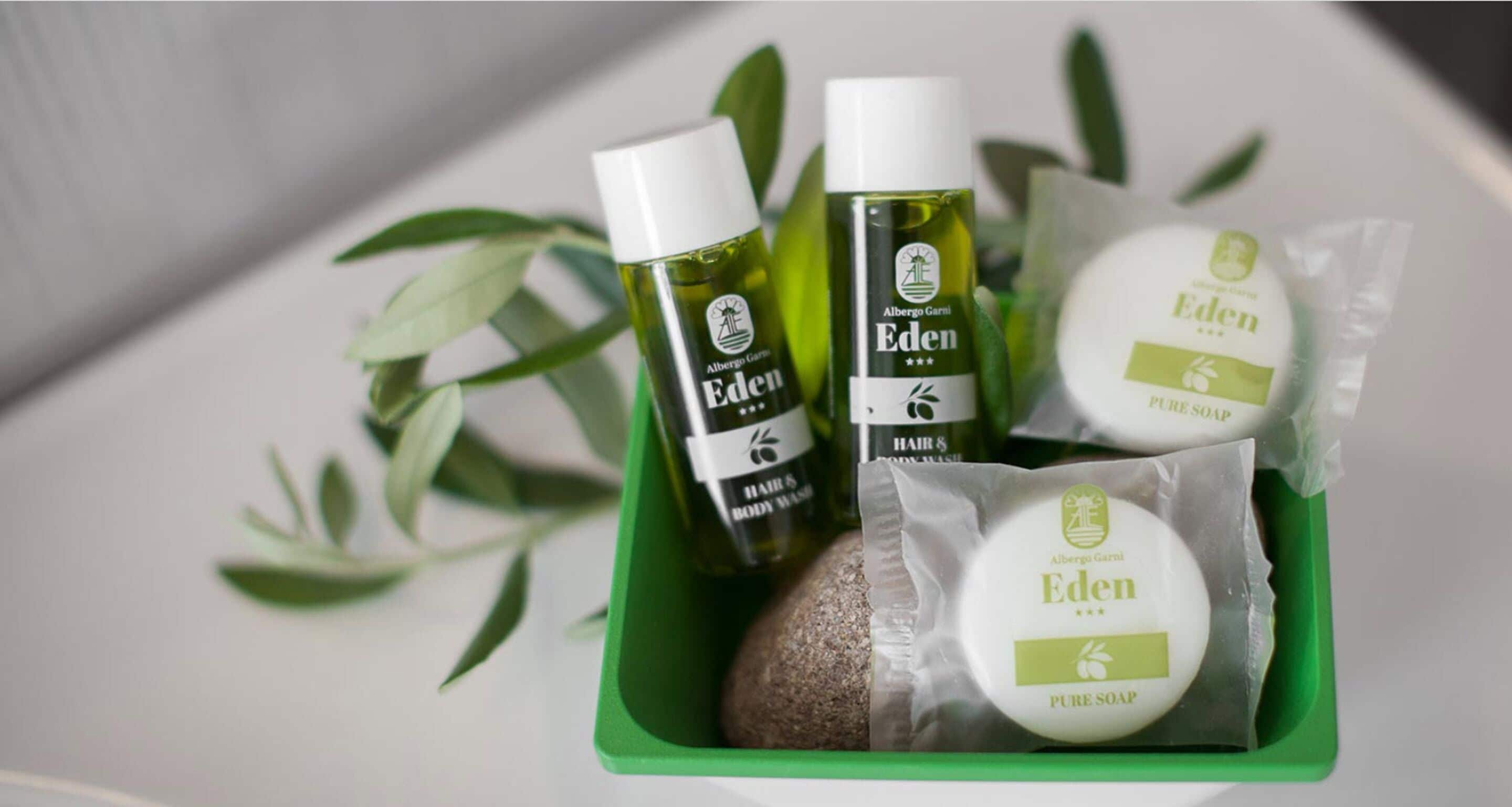 shower, free toiletries, hair dryer, bidet