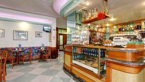 Bar (on property) - Hotel Picobello (Jesolo)