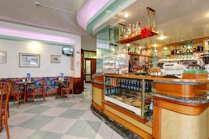 Bar (on property) - Hotel Picobello (Jesolo)