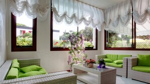 Lobby sitting area - Hotel Picobello (Jesolo)