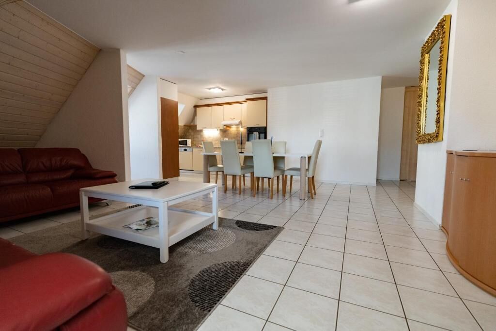 Flat-screen TV, heated floors